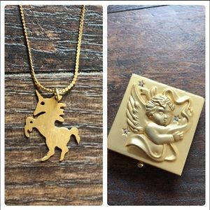 ⬇️$70 14k Gold Unicorn Necklace & Vintage Box